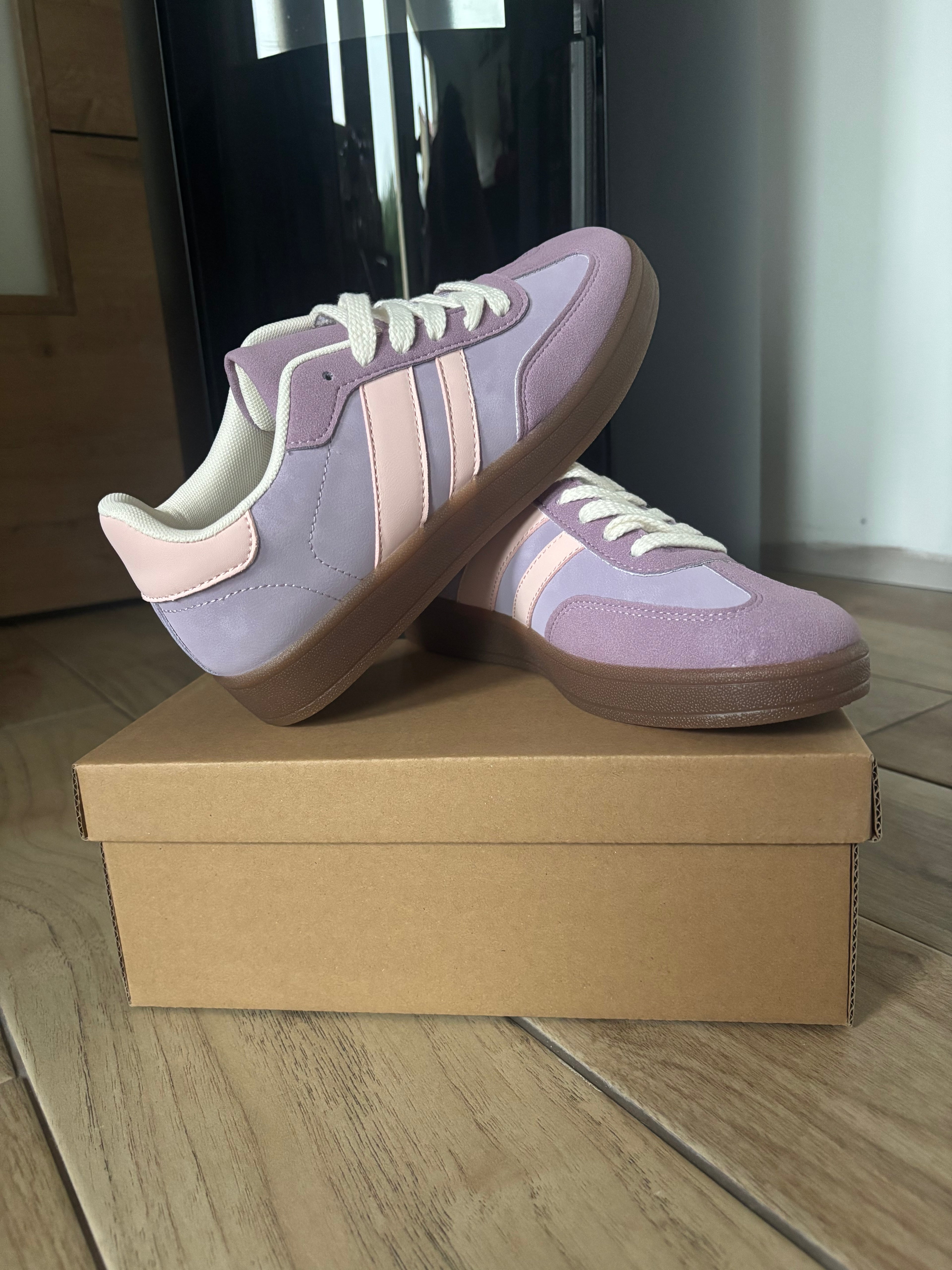 Baskets violettes  🌺