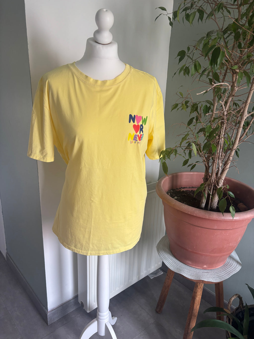 T-shirt Now or Never 💛